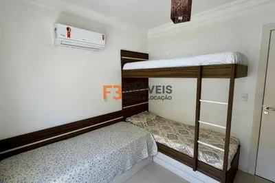 A planta de Lindo apartamento praia Bombas