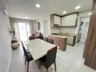 A cozinha ou kitchenette de cód 99 - Excelente apartamento 100 metros da praia