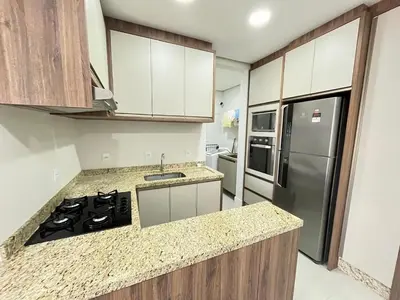 A cozinha ou kitchenette de cód 99 - Excelente apartamento 100 metros da praia