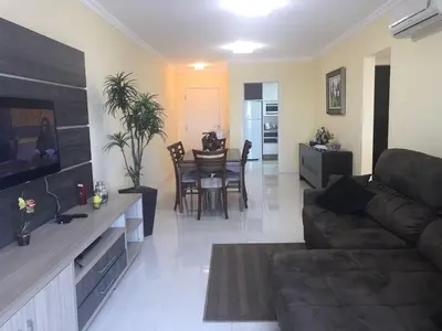 Uma área de estar em Cód 113 - Apartamento vista para o mar