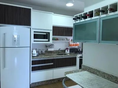 A cozinha ou kitchenette de Cód 113 - Apartamento vista para o mar