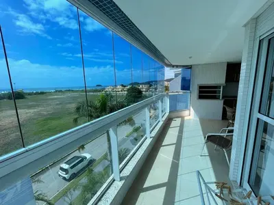 Uma varanda ou terraço em Cód 113 - Apartamento vista para o mar