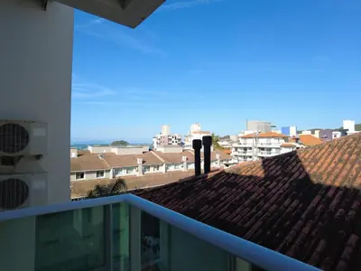 Uma varanda ou terraço em Cód 73 - Apto no Brisa do Arvoredo a 80m do mar
