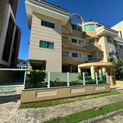 Cód 86 - Apartamento á 100m do mar