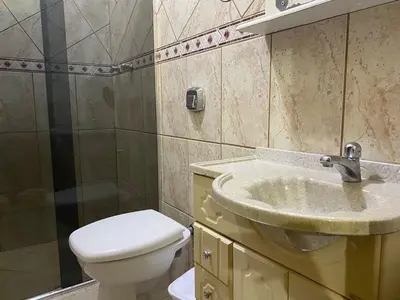 A planta de B149 - Ampla casa no centro de Bombinhas - SC