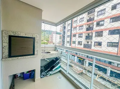 A planta de Apto amplo há poucos metros do mar em Palmas- 0107