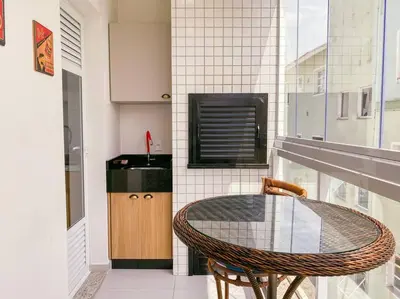 A cozinha ou kitchenette de Apto encantador, prédio novo com piscina - 0116