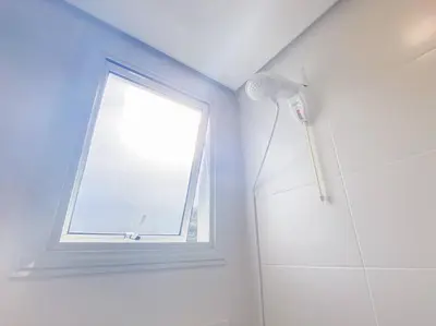 Uma casa de banho em Lindo apto á 150 metros da praia de Palmas - 0125