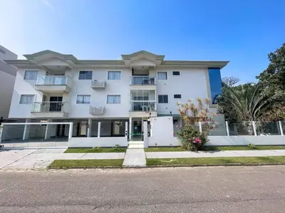 O edifício onde o apartamento está situado