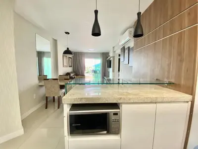 A cozinha ou kitchenette de Residencial Saul Bertemes - Apto 2 Dormitórios Praia de Bombas