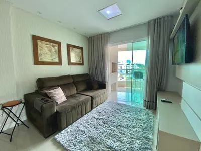 Uma televisão e/ou sistema de entretenimento em Residencial Saul Bertemes - Apto 2 Dormitórios Praia de Bombas