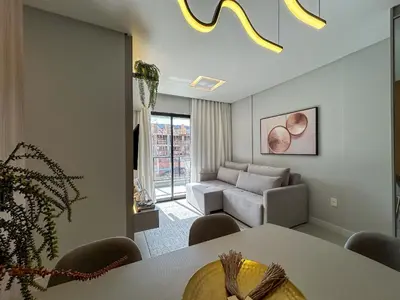 A planta de 133 - Lindo apartamento na praia de Bombas