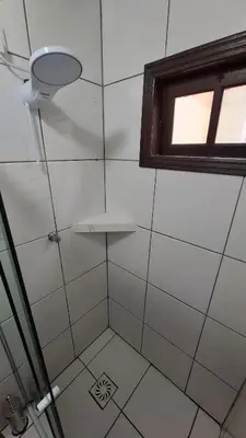Uma casa de banho em Residencial DO MAR