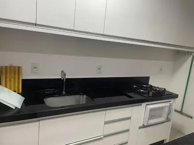 A cozinha ou kitchenette de Apartamento alto padrão de 2 quartos com vista mar em itapema