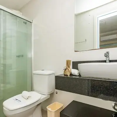Yasmin 101 – Lindo Apartamento com Vista Panorâmica para o Mar em Quatro Ilhas