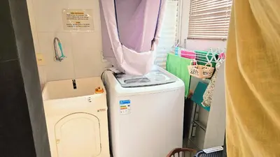A planta de Apto Meia Praia Itapema SC com banheira,churrasqueira,garagem