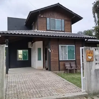 Casa zimbros