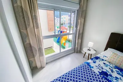 A planta de Apto Espaçoso com 2 Quartos, sendo 1 suíte -0145