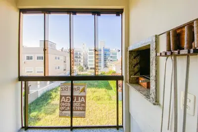 A planta de Apto 2 Quartos sendo 1 Suíte bem localizado - 0147