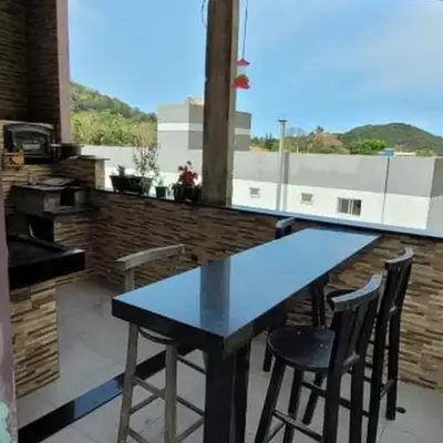 Casa 4 dormitórios em Itapema