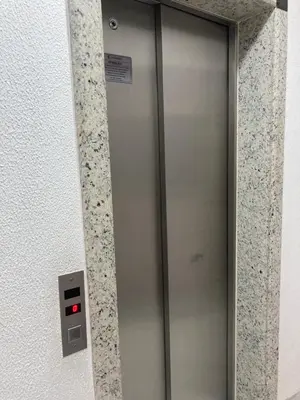 A planta de Apartamento meia praia 150m da praia