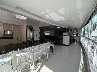 A planta de COD 2 Apartamento Meia Praia Rua do Shopping