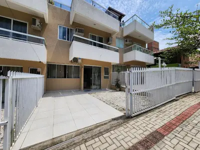 A planta de Triplex Vista Praia 4 Ilhas, até 6 pessoas, 3 quartos, Banheira com Hidro