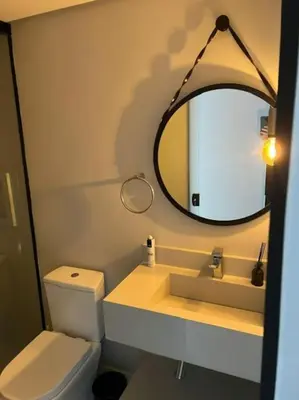 Uma casa de banho em Pe na Areia Ap 2 quartos e terraço, Rua 3704