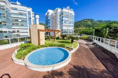 A piscina em ou perto de Incrível apê 3 suites em Palmas