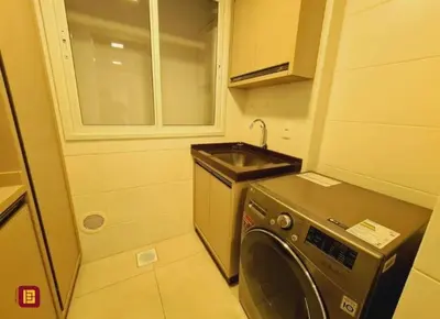 A cozinha ou kitchenette de Incrível apê 3 suites em Palmas