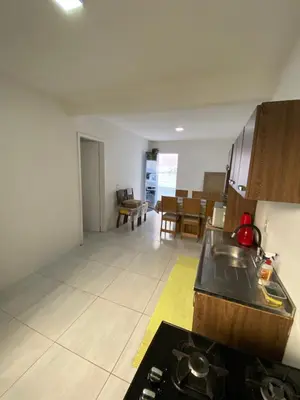 A cozinha ou kitchenette de Casa com tres dormitoria a uma quadra da praia