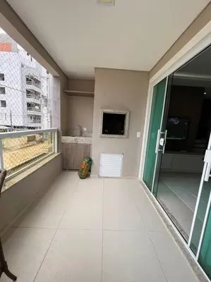 Uma varanda ou terraço em Apartamento a 200m do mar!
