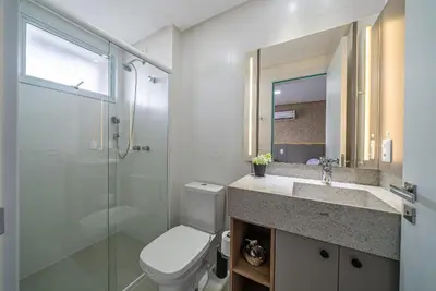 Uma casa de banho em Residencial Caraíbas