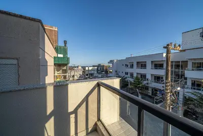 O edifício onde o apartamento está situado