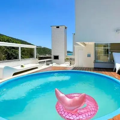 Cobertura com Piscina na praia de Bombas - BOM003
