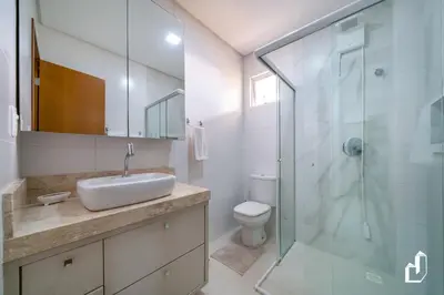 Uma casa de banho em Apartamento Garden para 06 pessoas em Mariscal