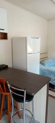 A cozinha ou kitchenette de Kitnet Container 4