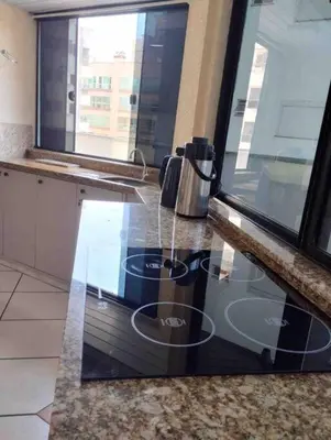 A cozinha ou kitchenette de Apto Duplex, 3 quartos, 200m da praia