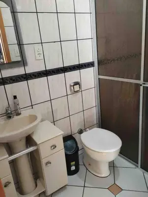 Uma casa de banho em Apto Duplex, 3 quartos, 200m da praia