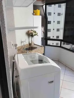 A planta de Apto Duplex, 3 quartos, 200m da praia