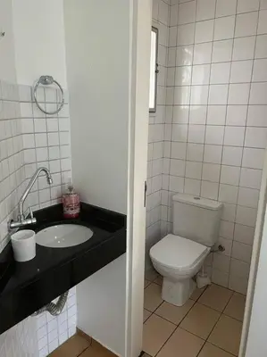 Uma casa de banho em Casa na Praia de Palmas com 3 Dormitórios Gov Celso Ramos SC