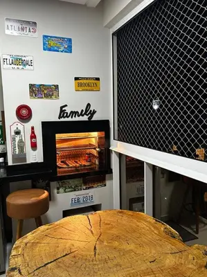 Uma área de estar em Apto em Palmas, 02 quartos, sendo 01 suíte