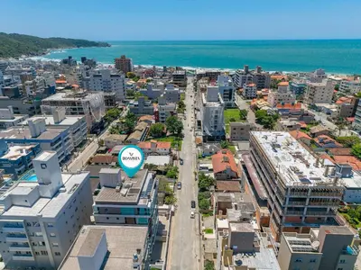 A planta de Cobertura duplex 3 suítes em Bombas