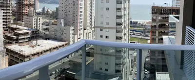 O edifício onde o apartamento está situado