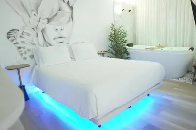 Uma cama ou camas num quarto em Up Hotel Boutique