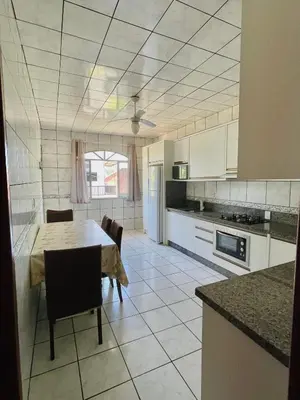 A cozinha ou kitchenette de Casa de Ferias Em Governador Celso Ramos