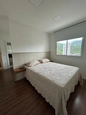 Uma cama ou camas num quarto em Apto 3 dormitórios Sky Bridge Residence Itapema