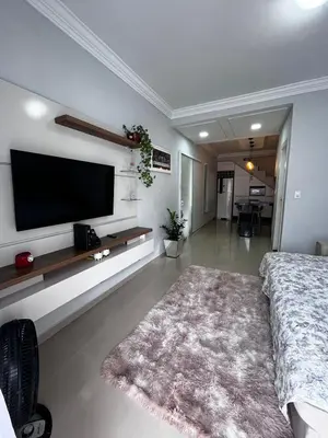 A planta de Casa a 1 km andando até a praia, barra sul de Balneário Camboriú
