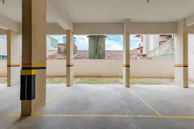 A planta de Apartamento a poucos metros da praia de Bombinhas