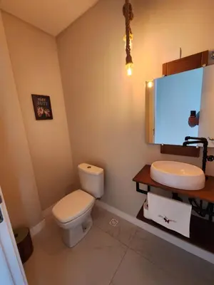 Uma casa de banho em Residencial Imperador Vista Mar